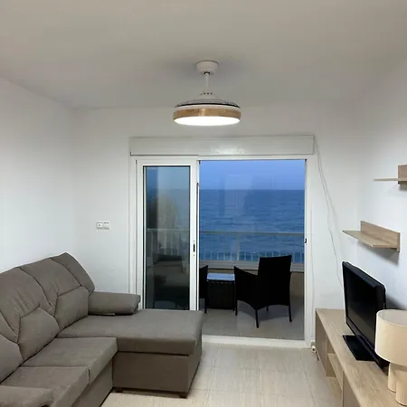 Precioso Apartamento En Primera Linea. Apartment